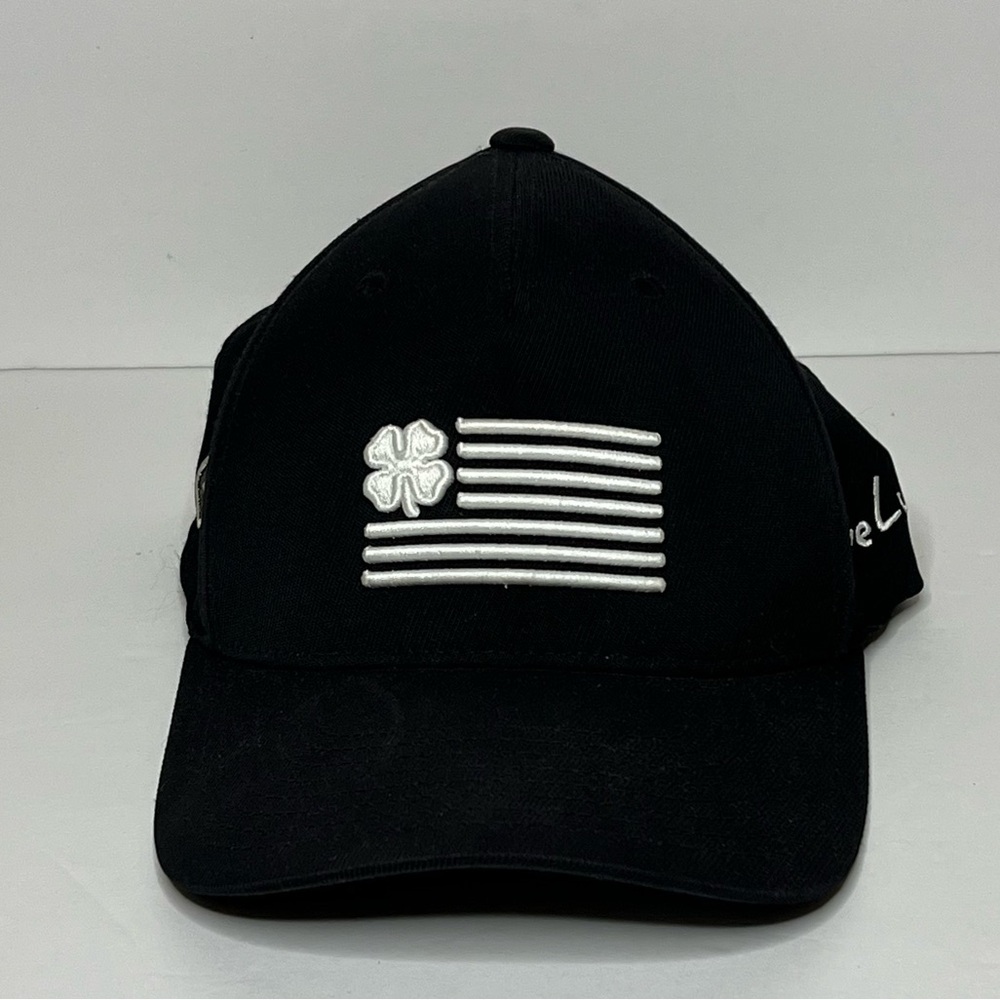 Black Clover Live Lucky clover‎ flag hat snap back Glenmoor 110 black and white